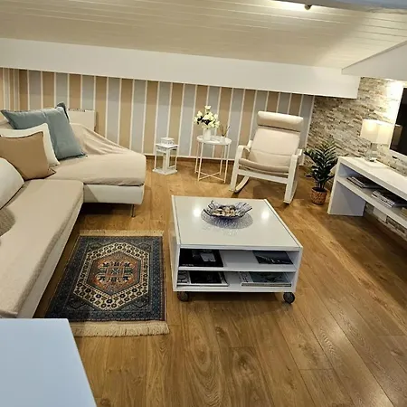 Charme E Relax A Dei Marmi Al Mare E Centro 马尔米堡