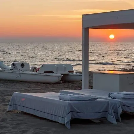 Holiday home Charme E Relax A Dei Marmi Al Mare E Centro *