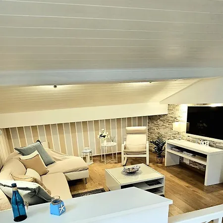 Holiday home Charme E Relax A Dei Marmi Al Mare E Centro Forte dei Marmi